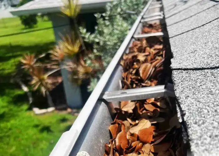 Omaha gutter cleaning home page